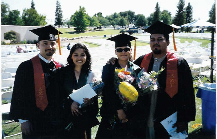 graduation%20couple.jpg