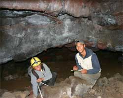 Davetta & Conrad in Alpha Cave 2005