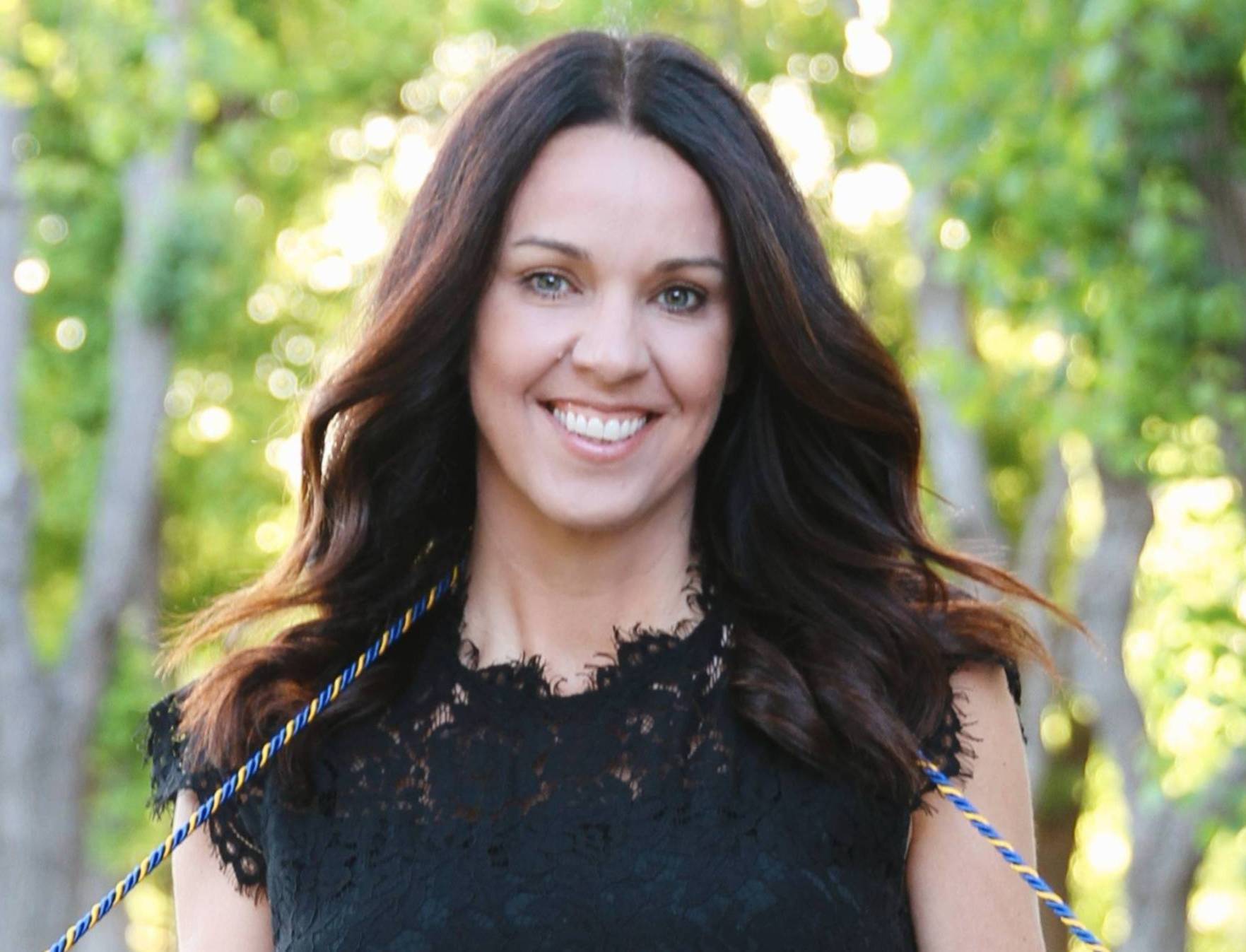 Dr. Jennifer  Mabry