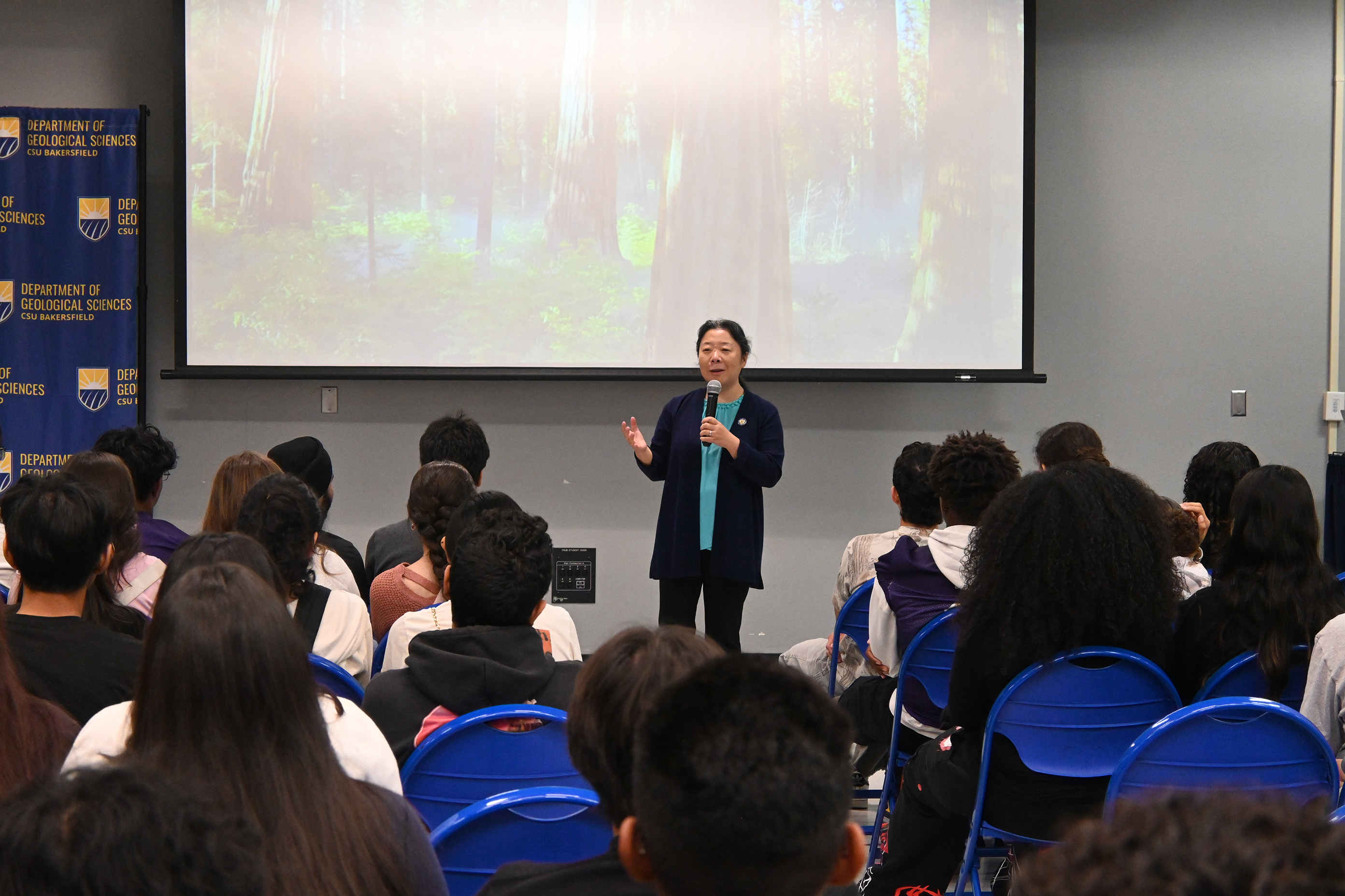 Dean Dong talks to the visiting students