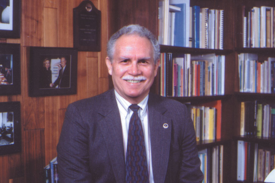 Dr. Tomas Arciniega