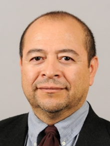 Dr. Luis Vega