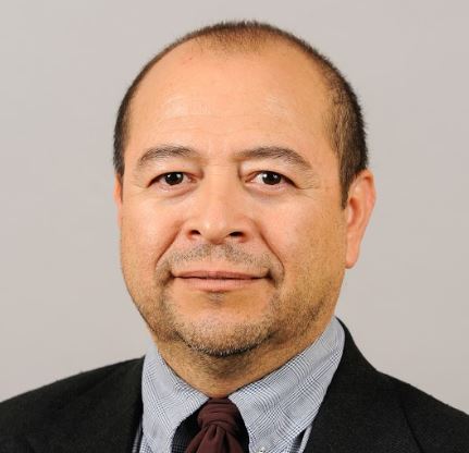 Dr. Luis Vega