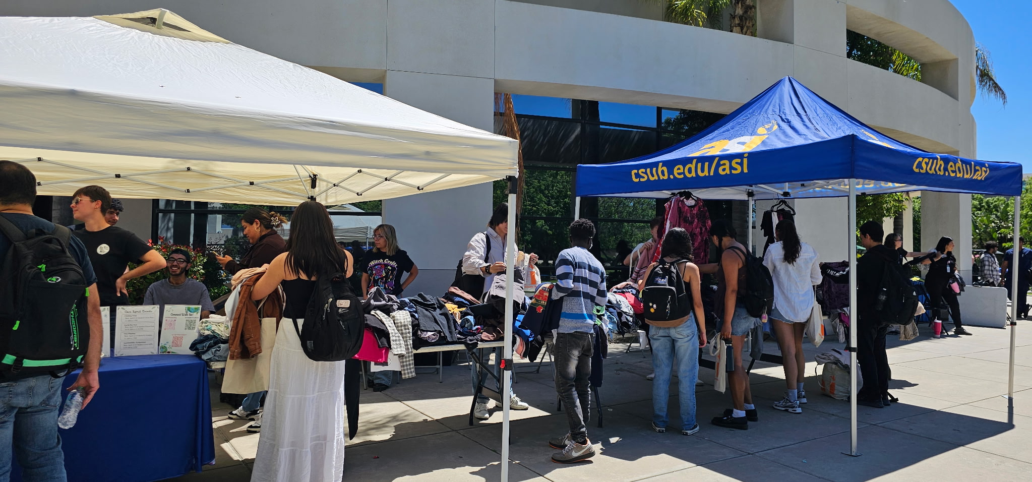 Clothing Swap Attendees 